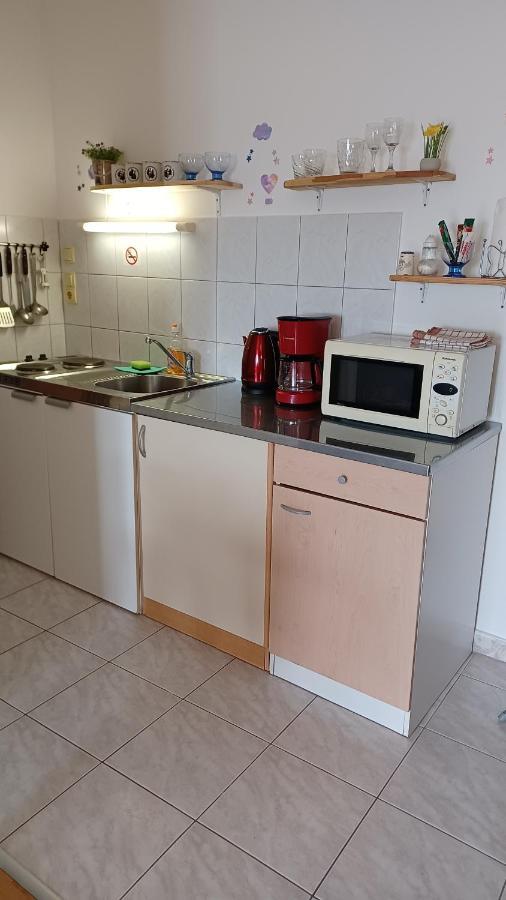 Apartmani Mary Dugi Rat Bagian luar foto