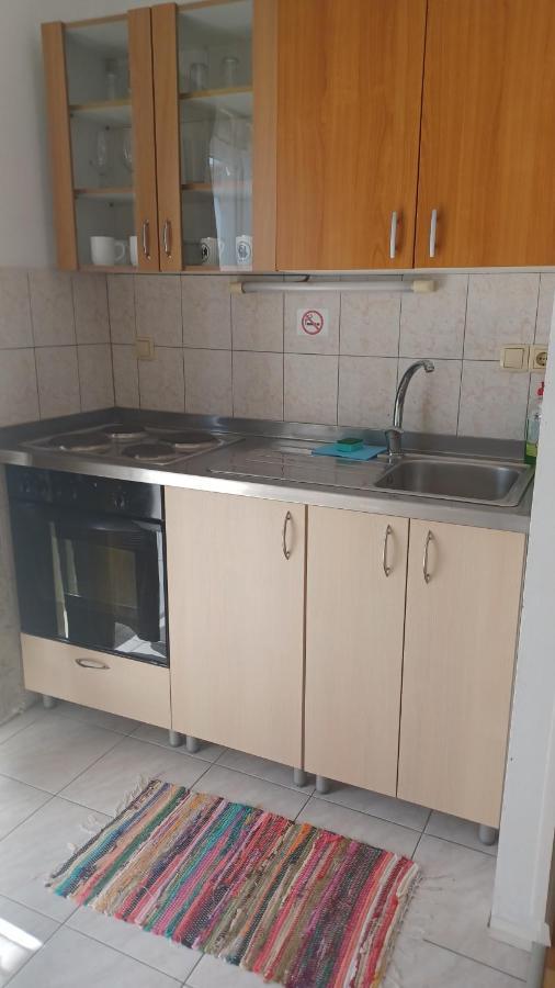 Apartmani Mary Dugi Rat Bagian luar foto