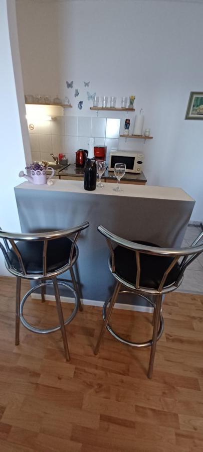 Apartmani Mary Dugi Rat Bagian luar foto