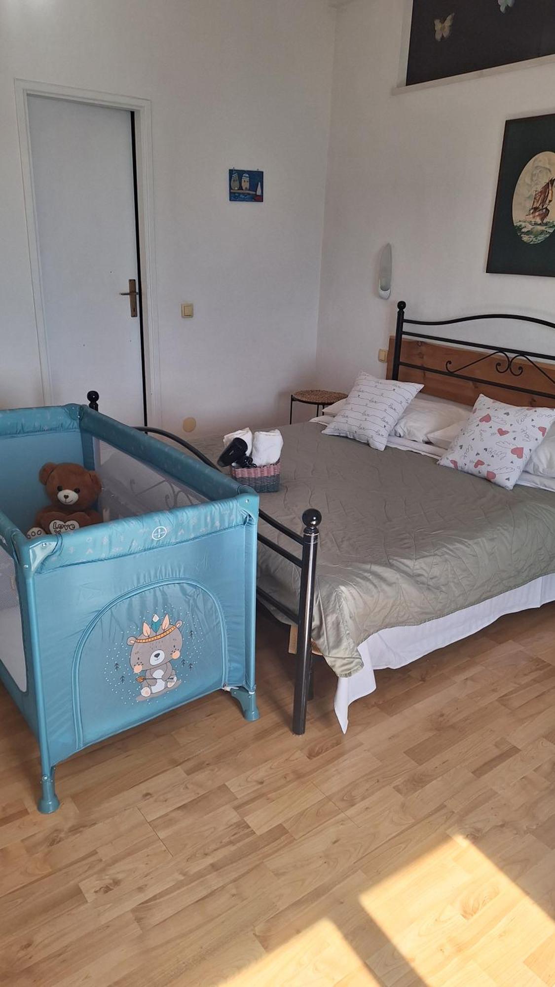 Apartmani Mary Dugi Rat Bagian luar foto