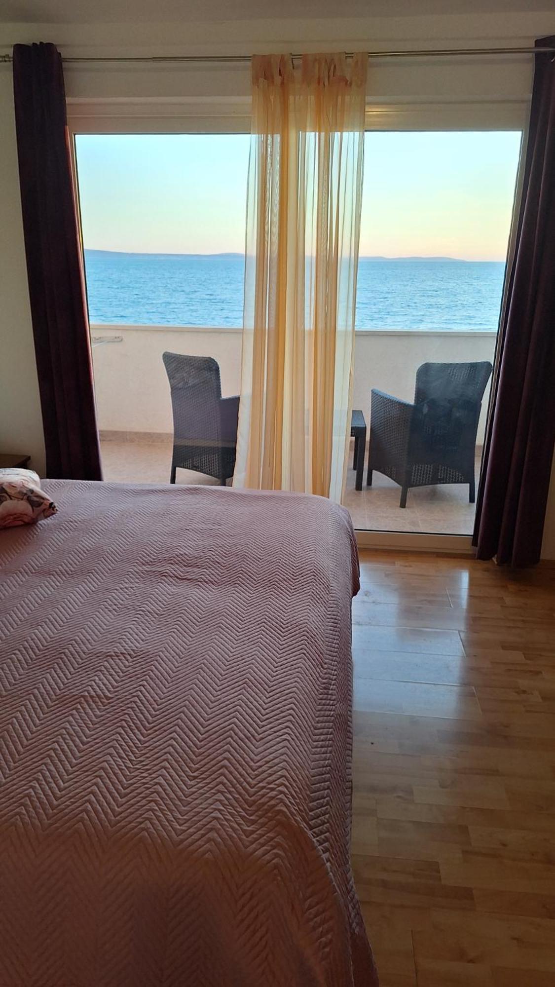 Apartmani Mary Dugi Rat Bagian luar foto